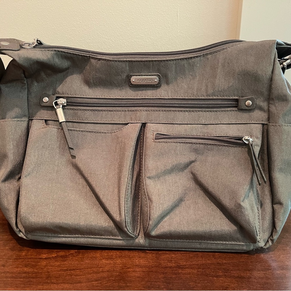Baggalini Travel Purse